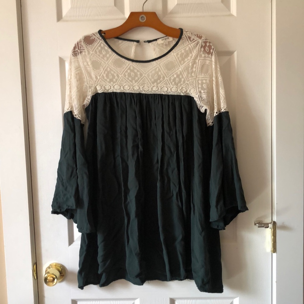 Long sleeve lace inlay dress